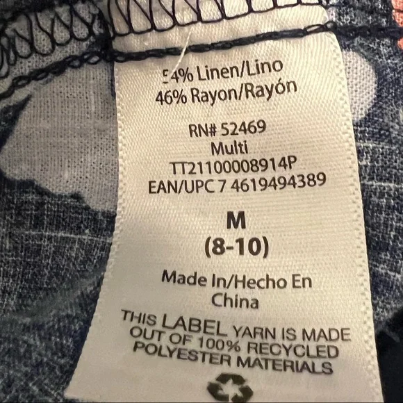 EUC Time & Tru floral print sleeveless top - Picture 6 of 6